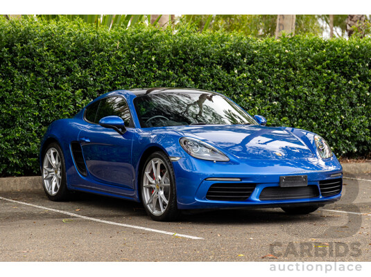 09/2017 Porsche 718 Cayman (RWD) 982 MY18 2d Coupe Sapphire Blue Metallic Turbo 2.0L