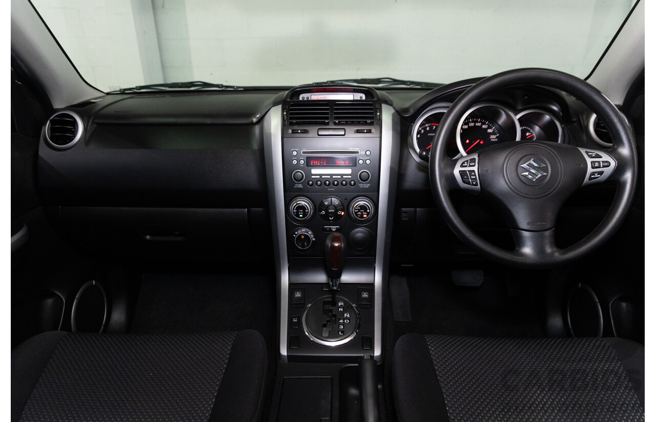 3/2008 Suzuki Grand Vitara (4x4) JT MY07 Upgrade 4d Wagon Silky Silver Metallic V6 2.7L