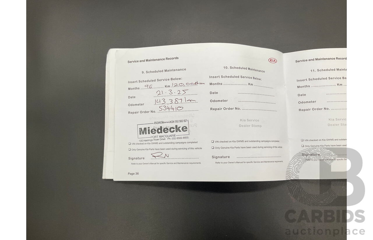 6/2018 Kia Carnival S YP MY16 Update 4d Wagon Snow White Pearl V6 3.3L - 8 Seater