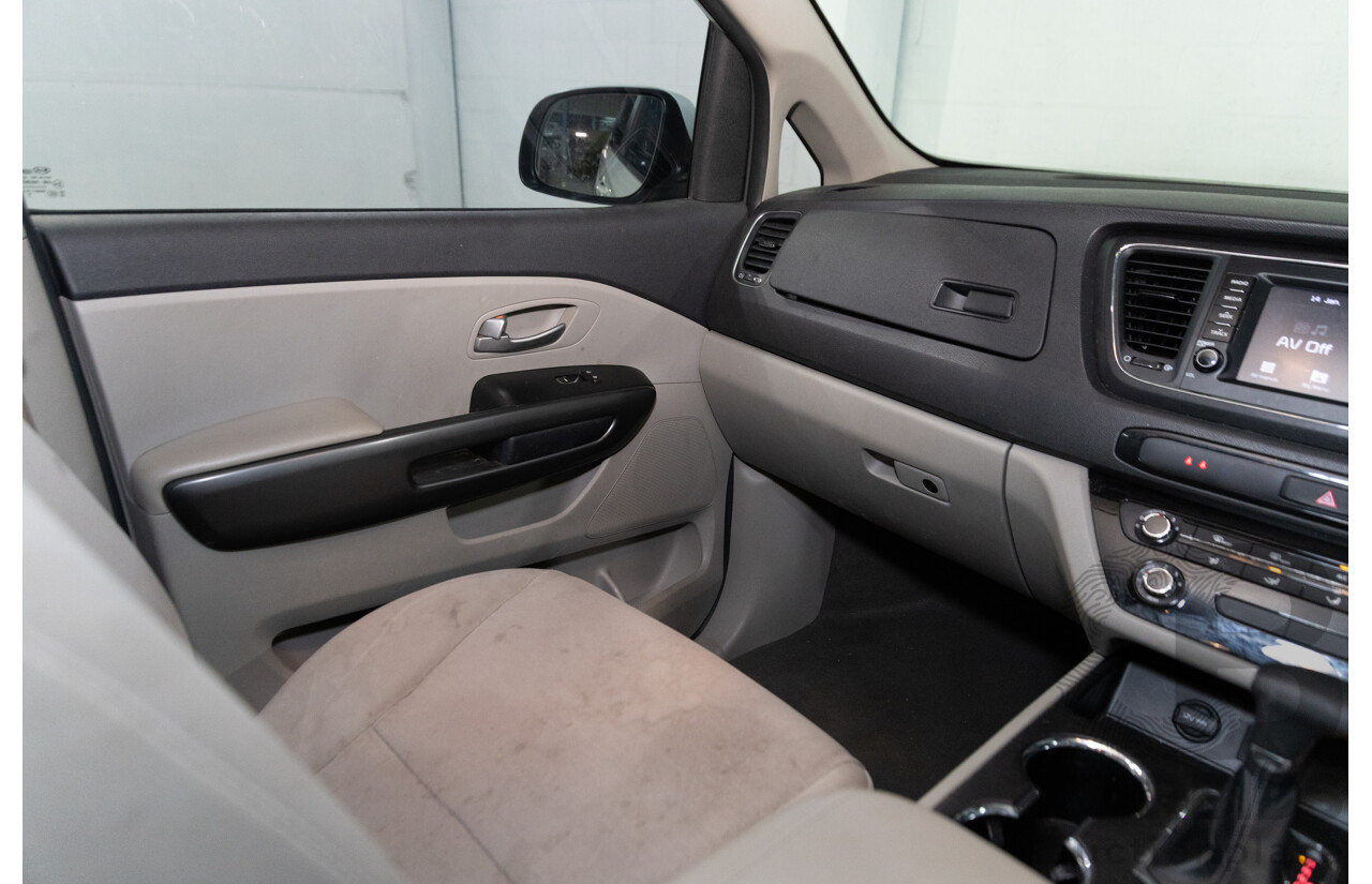 6/2018 Kia Carnival S YP MY16 Update 4d Wagon Snow White Pearl V6 3.3L - 8 Seater