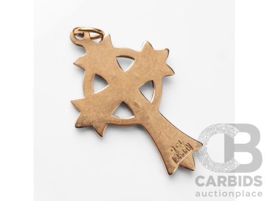 Vintage 9ct Gold Celtic Cross with Pearls