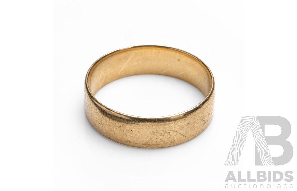 9ct Yellow Gold Wide Wedder - Size Q