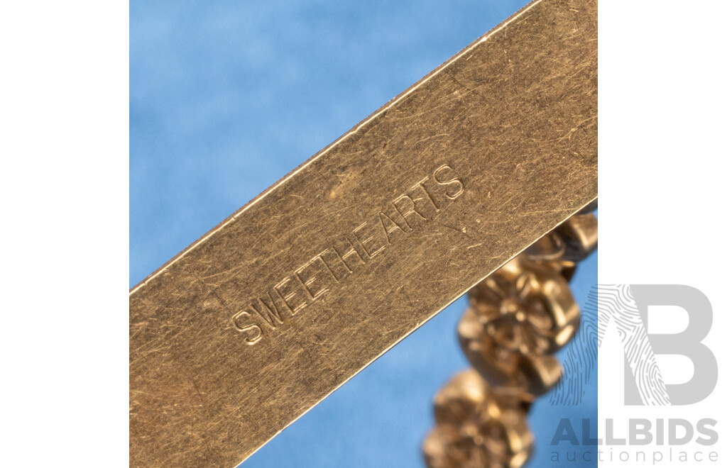 Vintage 9ct Yellow Gold Lined Hearts & Flowers Bracelet. Length - 17.5cms