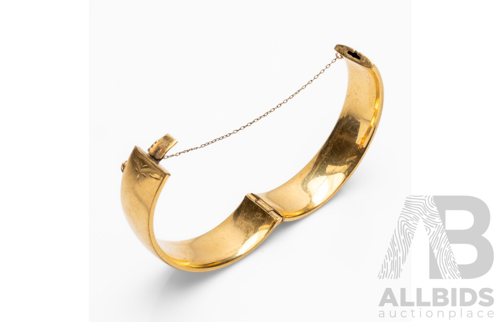 9ct Yellow Gold Lined Hinged Bangle
