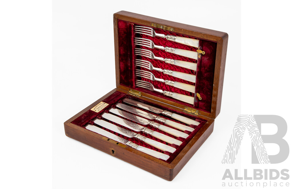 Antique Boxed Knife and Fork Set by Thomas Webb & Sons Silversmiths Galleries
