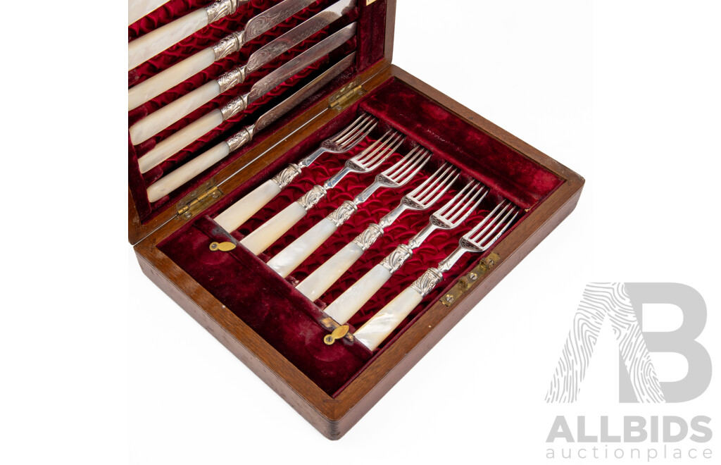 Antique Boxed Knife and Fork Set by Thomas Webb & Sons Silversmiths Galleries