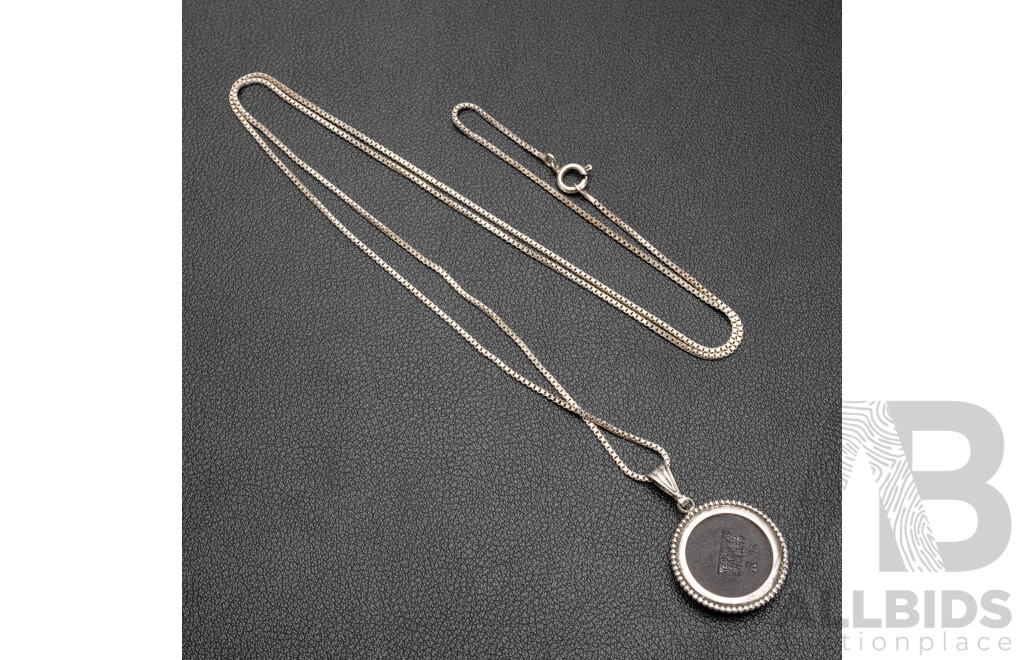 Vintage 925 Sterling Silver Necklace & Black Basalt Pendant. Length - 71cms
