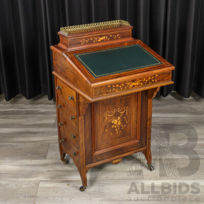 Good Victorian Flame Mahogany Davenport Desk