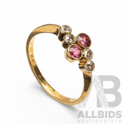 Vintage 18ct Yellow Gold Diamond & Tourmaline Ring - Size Q.5
