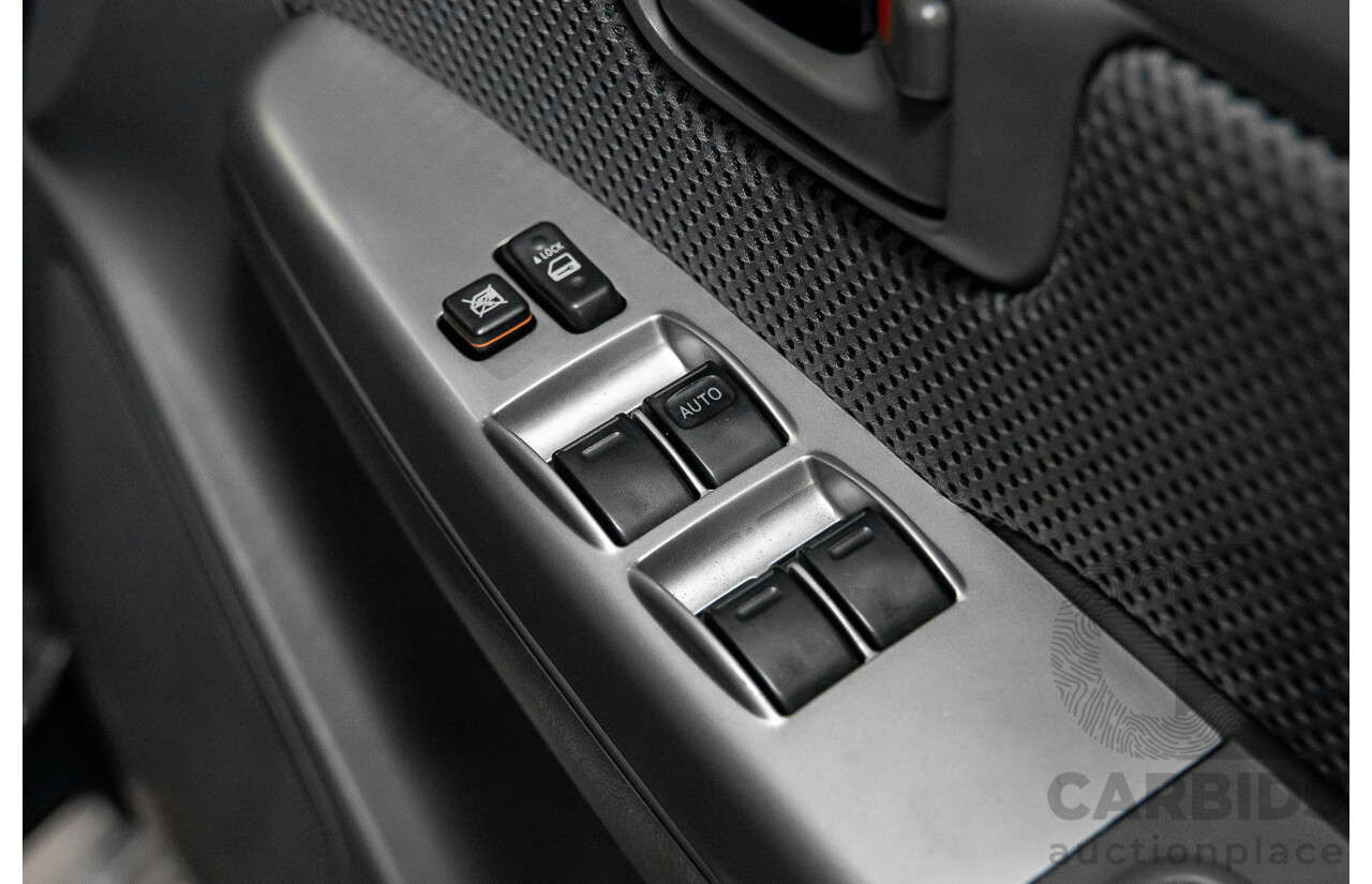 2/2012 Toyota Hilux SR5 (4x4) KUN26R MY12 Dual Cab P/Up Black Mica Turbo Diesel 3.0L