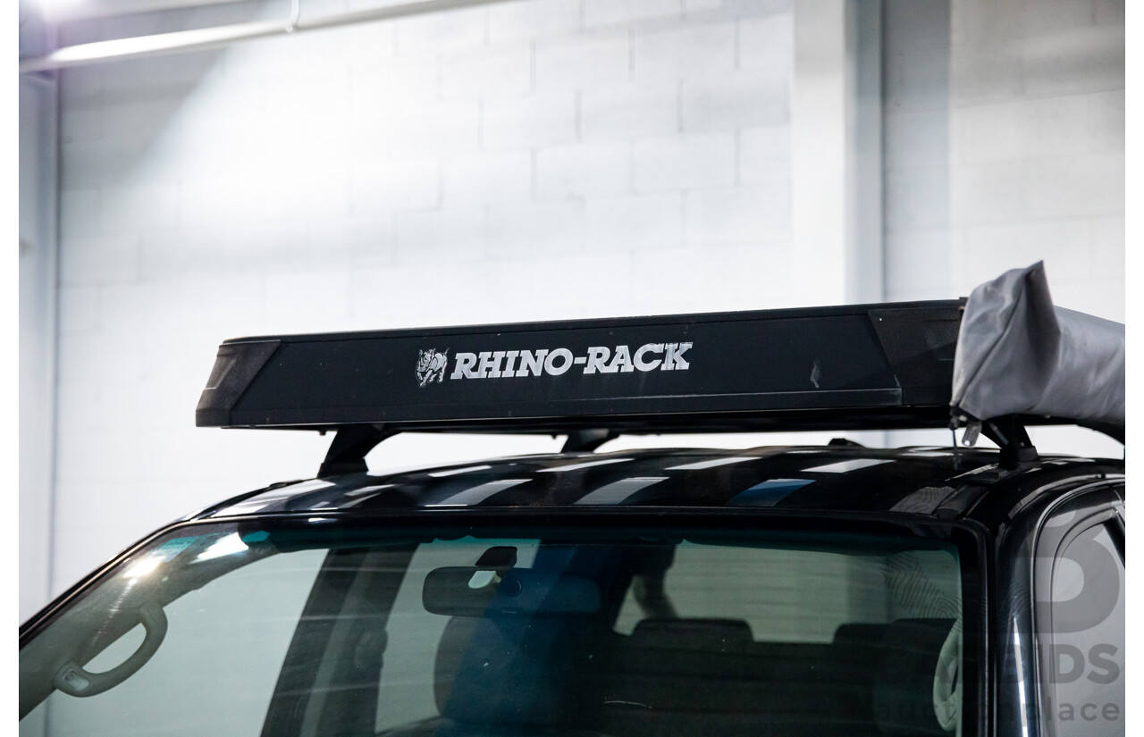 2/2012 Toyota Hilux SR5 (4x4) KUN26R MY12 Dual Cab P/Up Black Mica Turbo Diesel 3.0L