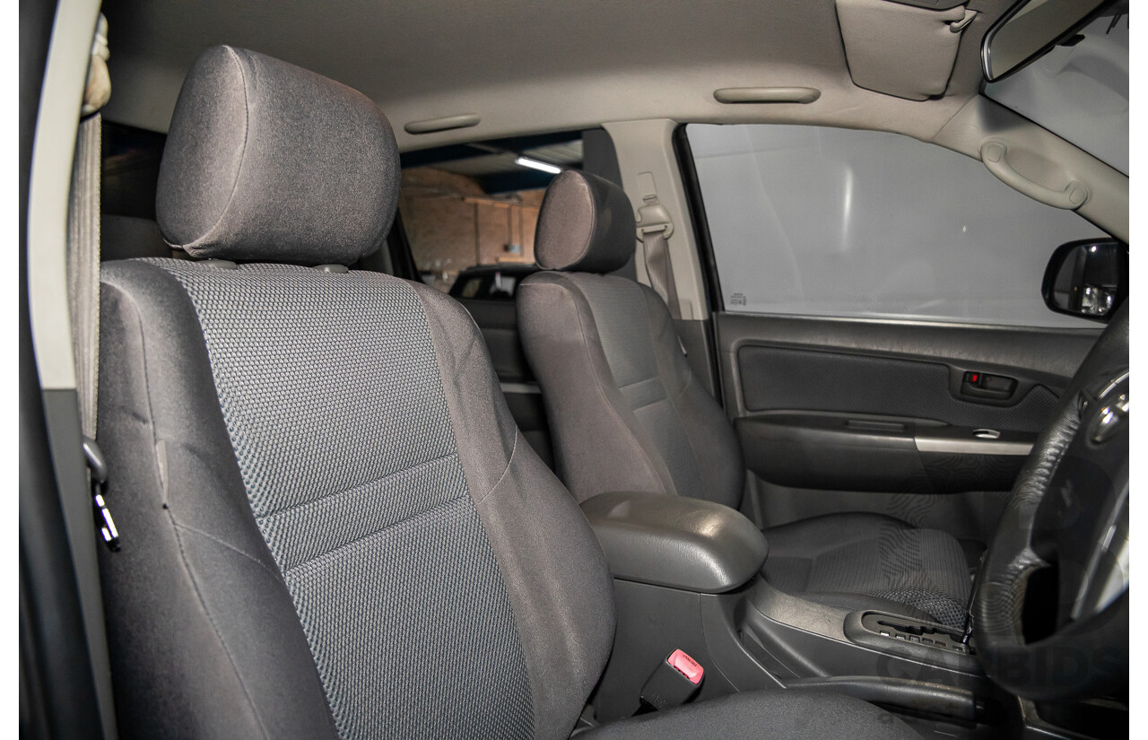 2/2012 Toyota Hilux SR5 (4x4) KUN26R MY12 Dual Cab P/Up Black Mica Turbo Diesel 3.0L