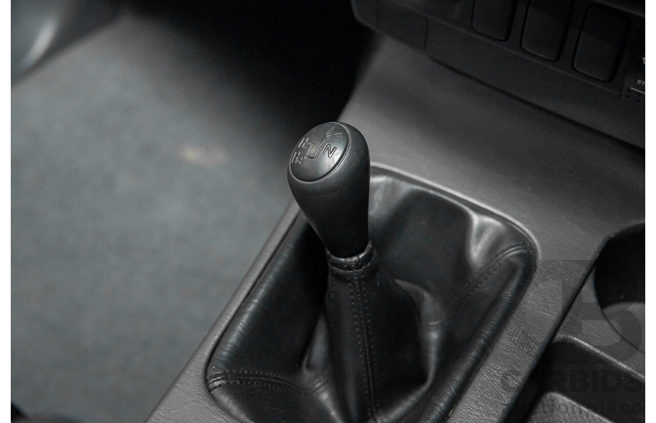 2/2012 Toyota Hilux SR5 (4x4) KUN26R MY12 Dual Cab P/Up Black Mica Turbo Diesel 3.0L