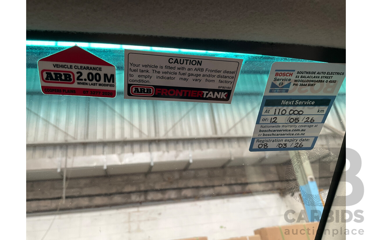 2/2012 Toyota Hilux SR5 (4x4) KUN26R MY12 Dual Cab P/Up Black Mica Turbo Diesel 3.0L