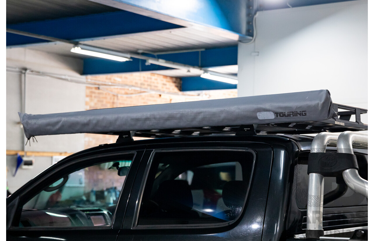 2/2012 Toyota Hilux SR5 (4x4) KUN26R MY12 Dual Cab P/Up Black Mica Turbo Diesel 3.0L