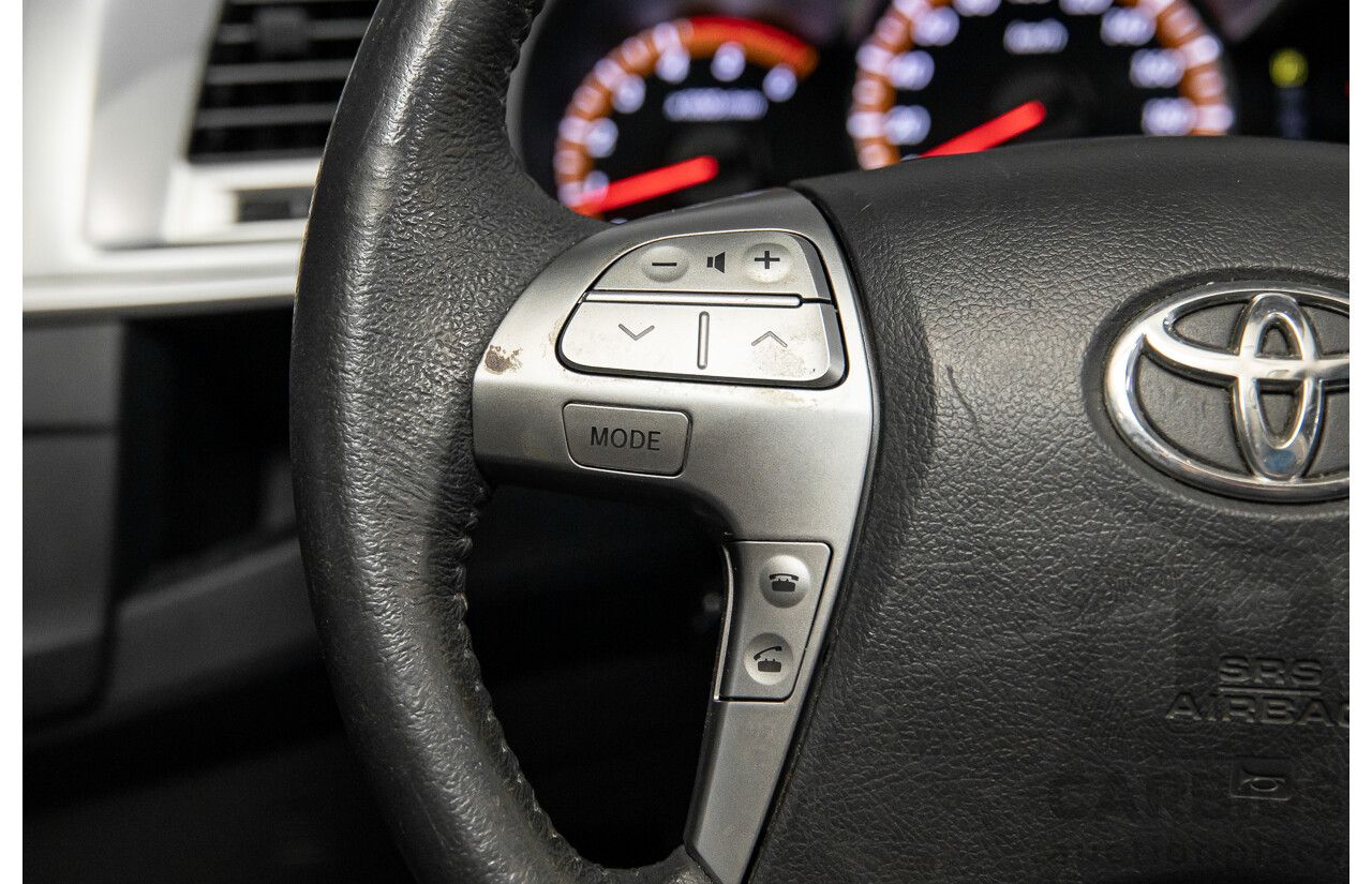 2/2012 Toyota Hilux SR5 (4x4) KUN26R MY12 Dual Cab P/Up Black Mica Turbo Diesel 3.0L