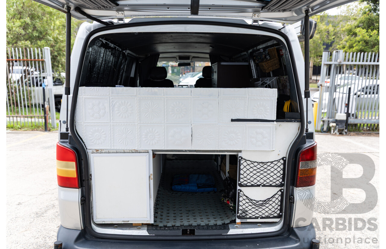 9/2004 Volkswagen Transporter (LWB) T5 Van Reflex Silver Metallic Turbo Diesel 2.5L - Custom Camper