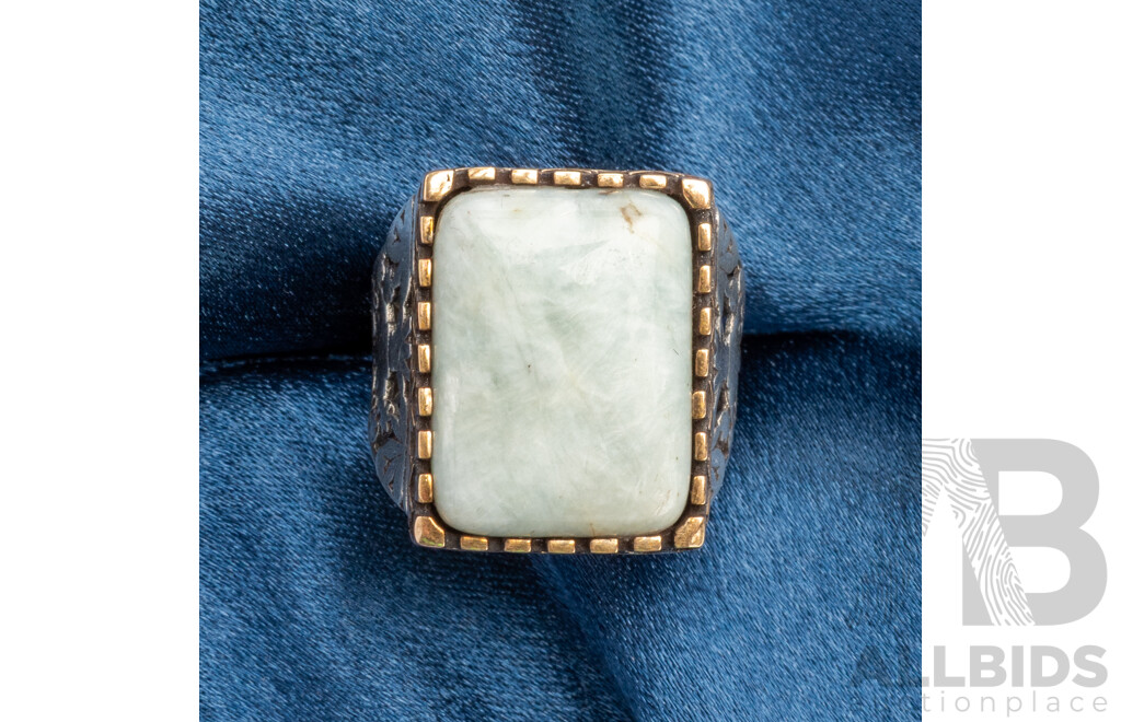 925 Sterling Silver Men's Signet with Pale Nephrite Jade - Size U.5
