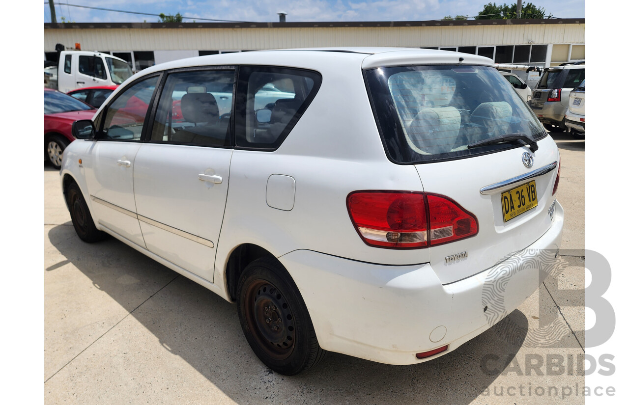 8/2002 Toyota Avensis Verso GLX ACM20R 4d Wagon White 2.0L