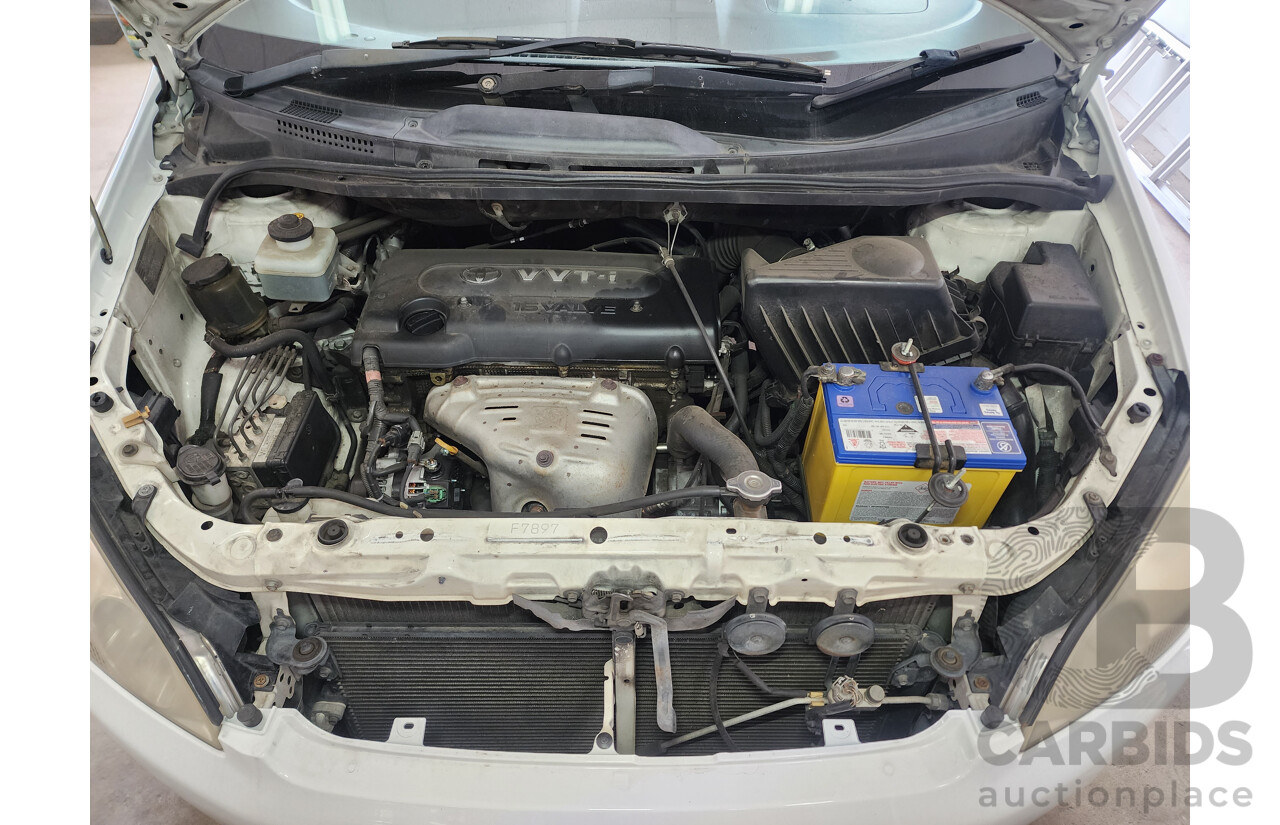 8/2002 Toyota Avensis Verso GLX ACM20R 4d Wagon White 2.0L