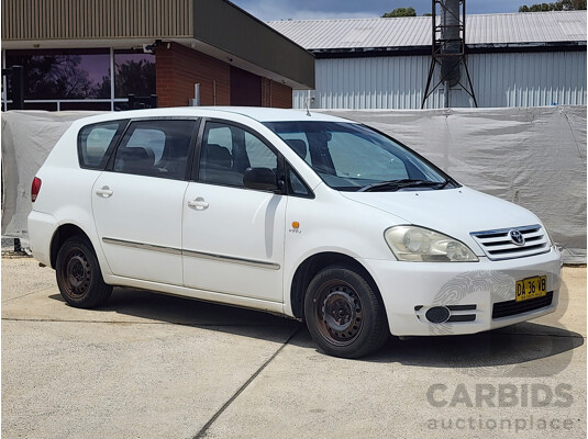 8/2002 Toyota Avensis Verso GLX ACM20R 4d Wagon White 2.0L