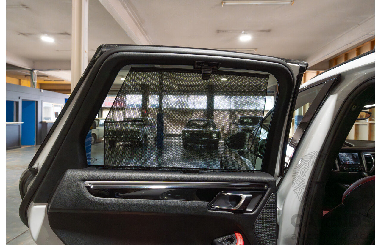 5/2016 Porsche Macan GTS (AWD) 95B MY17 4D Wagon White Twin Turbo V6 3.0L