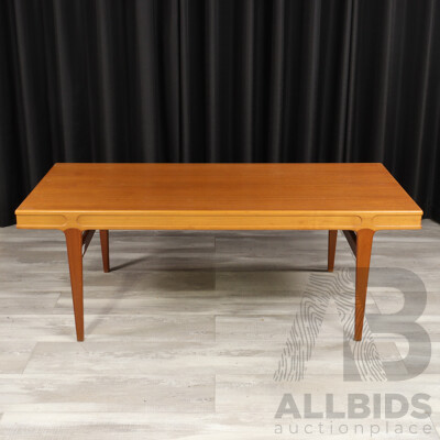 Oversized Teak Coffee Table with Pull Out Drink Slide, Johannes Andersen