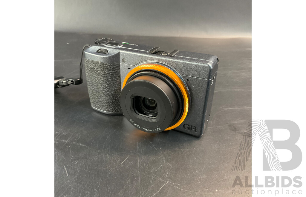 RICOH GRIII Camera & Godox IM30 Mini Flash with 4 Batteries and JJC Charger