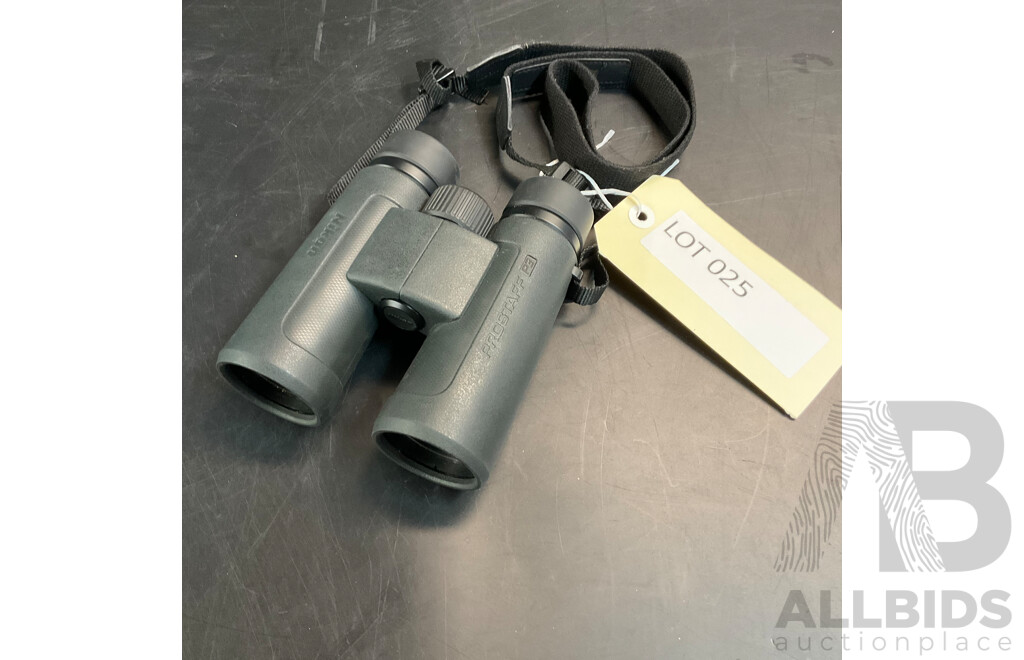 Nikon Prostaff P3 10x42 Binoculars