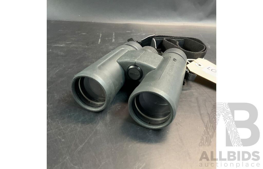 Nikon Prostaff P3 10x42 Binoculars