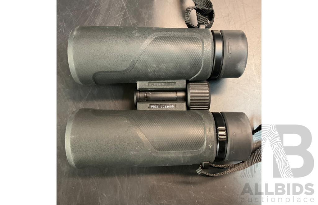 Nikon Prostaff P3 10x42 Binoculars