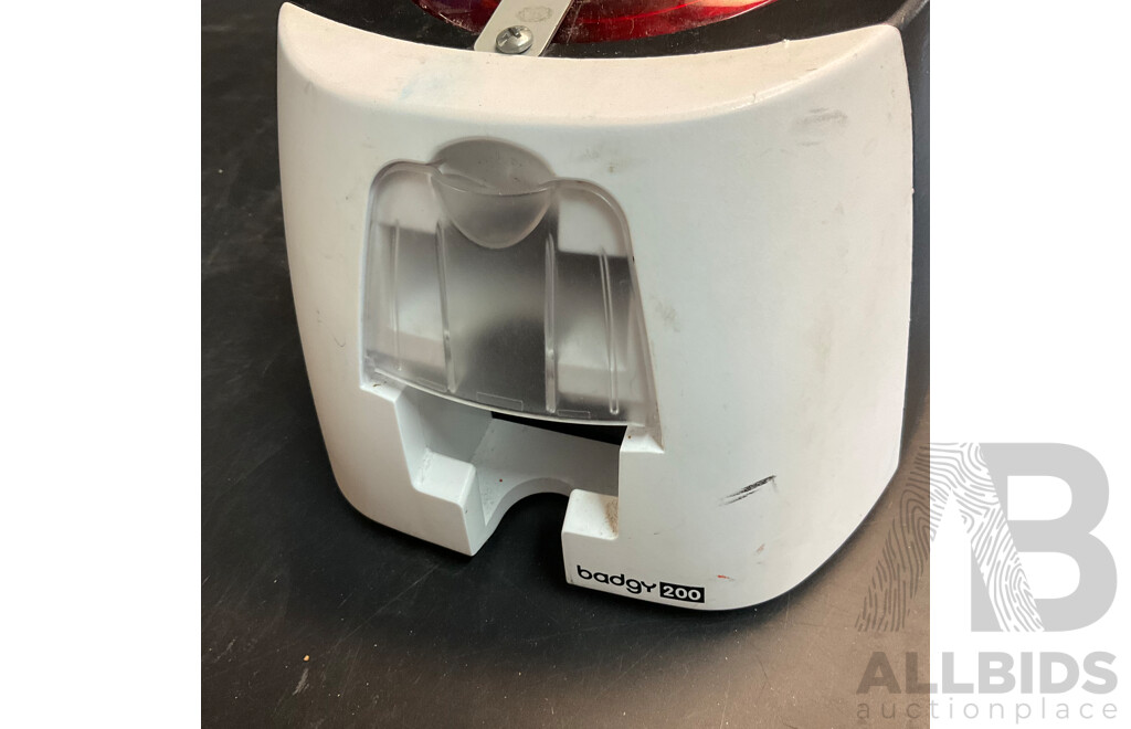 Badgy 200 Plastic Card Printer