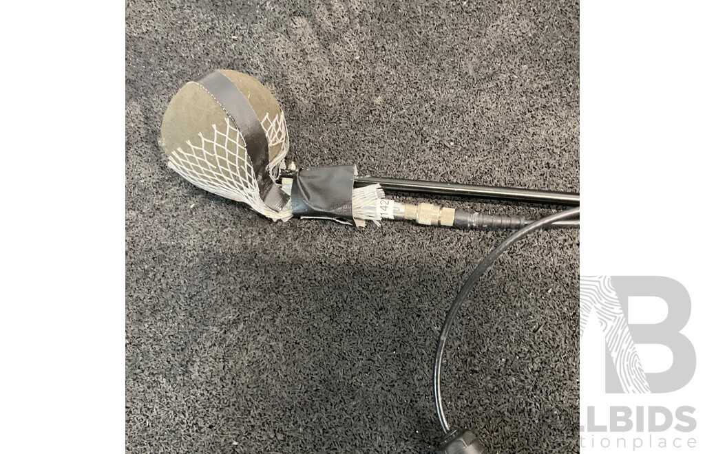 SVANTEK SVAN957 Sound & Vibration Analyser with Carry Case