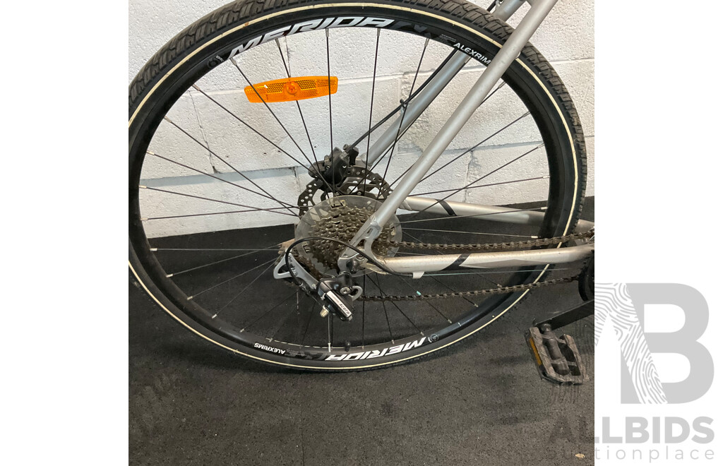 Merida Crossway 20 Bike - Size L - Silver