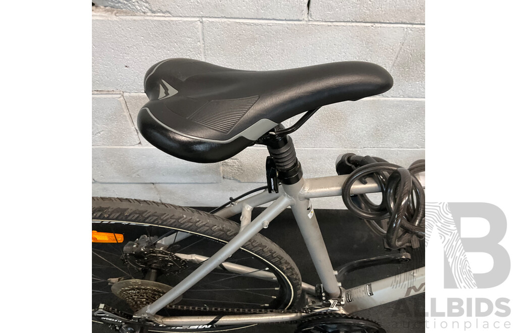 Merida Crossway 20 Bike - Size L - Silver