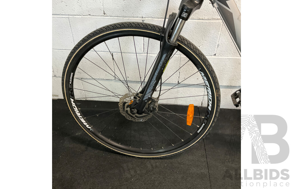 Merida Crossway 20 Bike - Size L - Silver