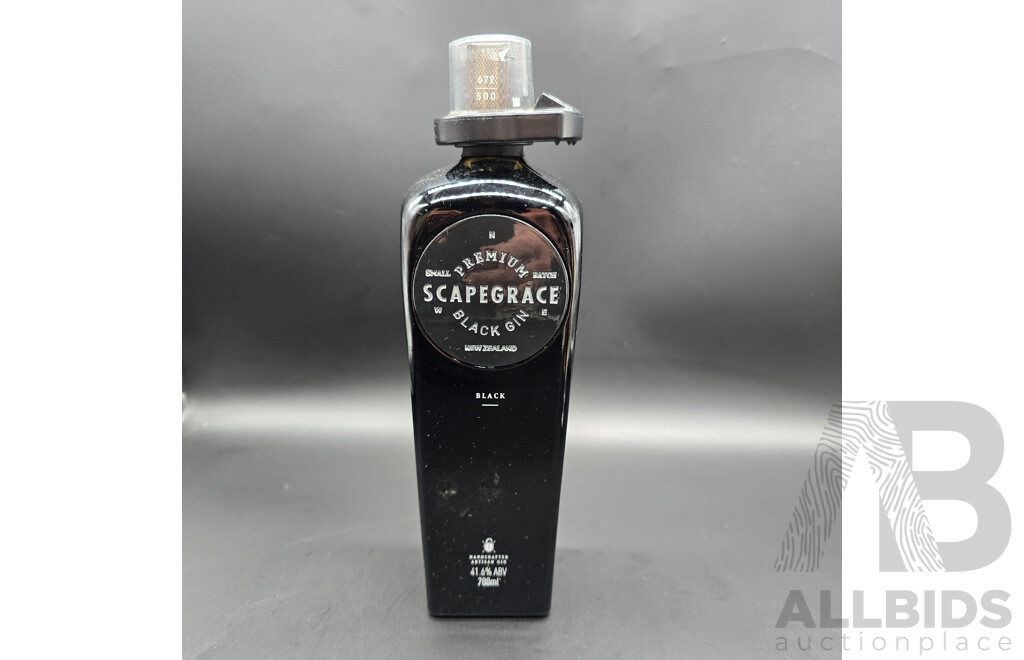 Gordon's Mediterranean Orange &  Scapegrace Black Gin & Pure Origin Dry Gin - 700ml - Lot of 3