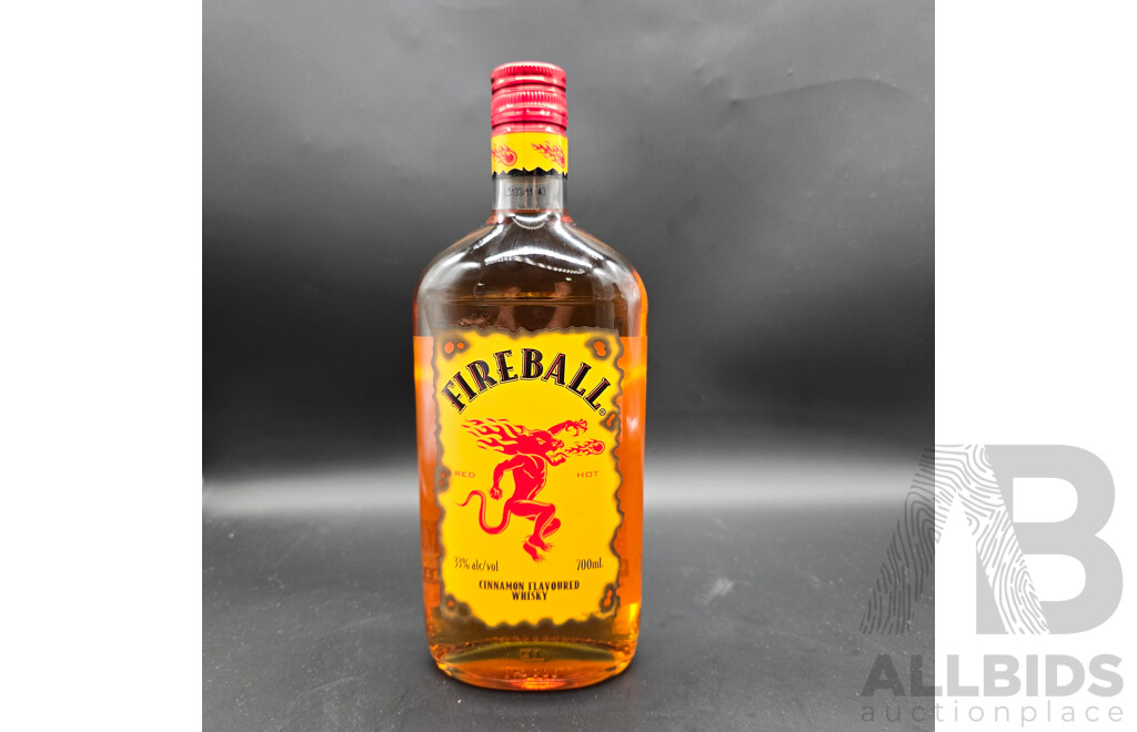 Fireball Cinnamon Flavoured Whisky 700ml & Jack Daniel's Whiskey 1L - Lot of 2