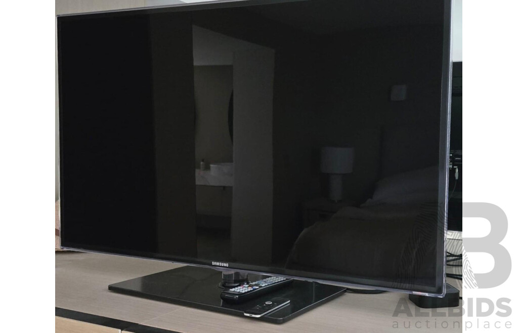 Samsung UA46D6600 Series 6 46inch TV with Apple TV Device