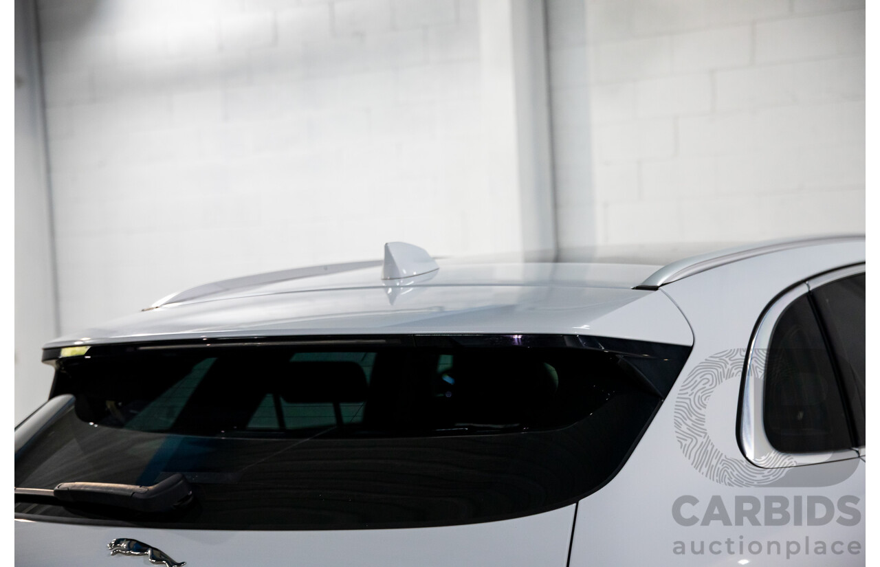 02/2017 Jaguar F-Pace 30d Portfolio (AWD) MY17 4d Wagon Glacier White Turbo Diesel V6 3.0L