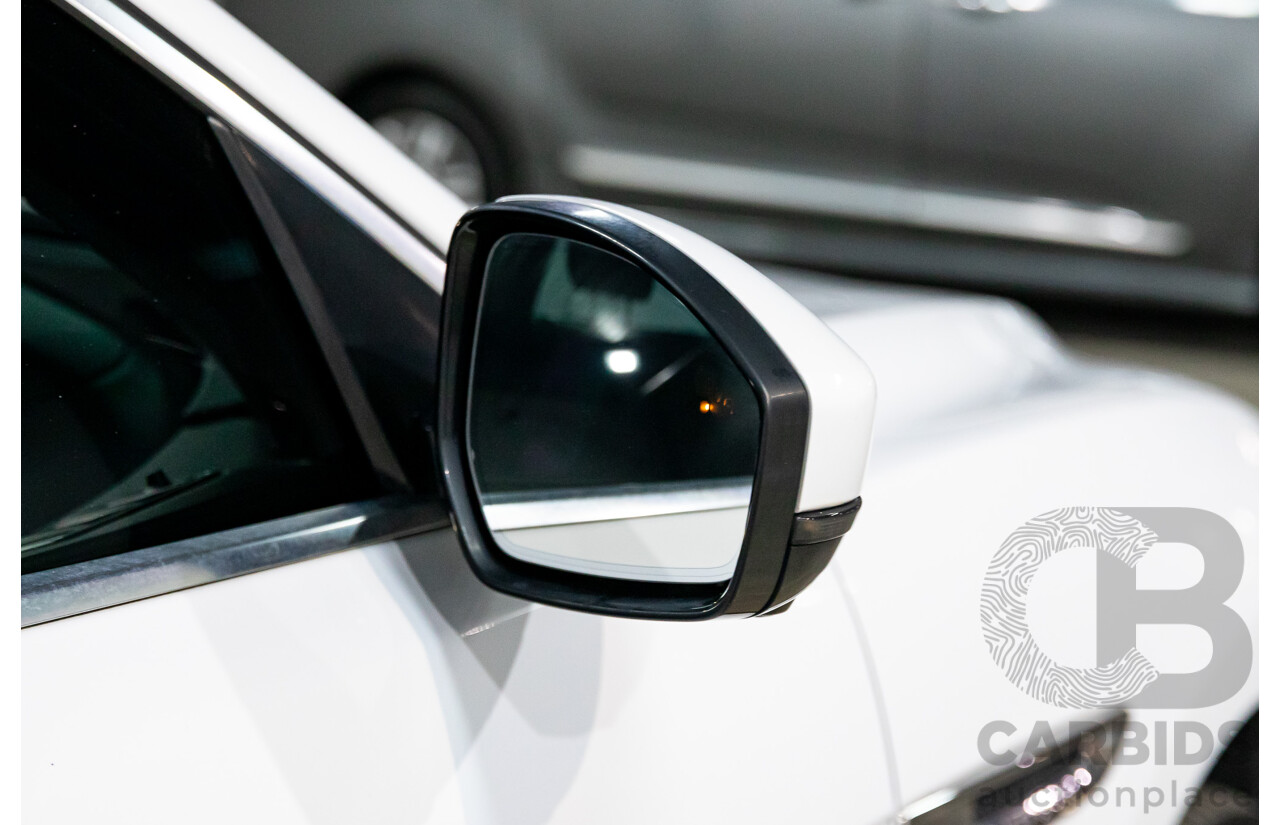 02/2017 Jaguar F-Pace 30d Portfolio (AWD) MY17 4d Wagon Glacier White Turbo Diesel V6 3.0L