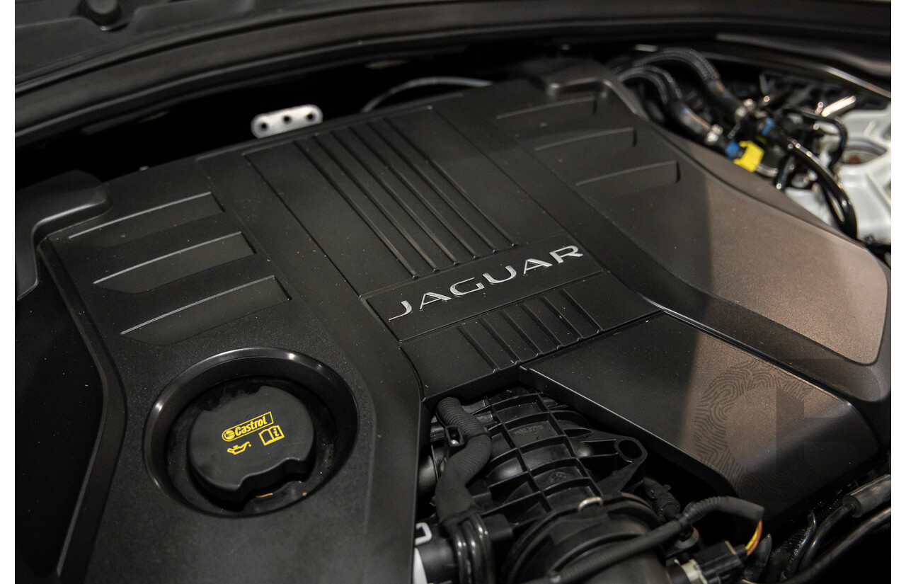 02/2017 Jaguar F-Pace 30d Portfolio (AWD) MY17 4d Wagon Glacier White Turbo Diesel V6 3.0L