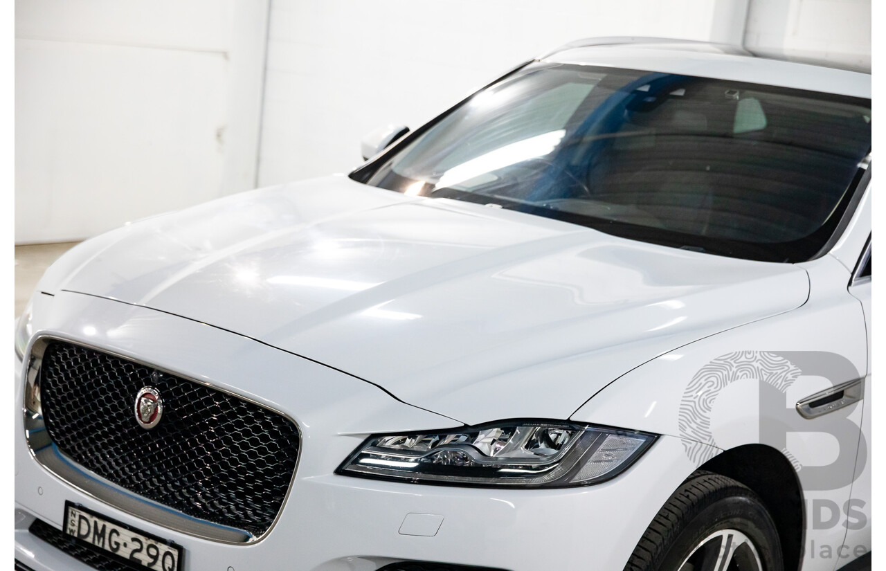 02/2017 Jaguar F-Pace 30d Portfolio (AWD) MY17 4d Wagon Glacier White Turbo Diesel V6 3.0L