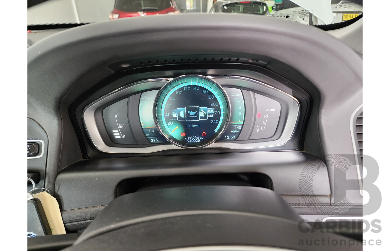 8/2014 Volvo Xc60 D5 Luxury DZ MY14 4d Wagon White 2.4L