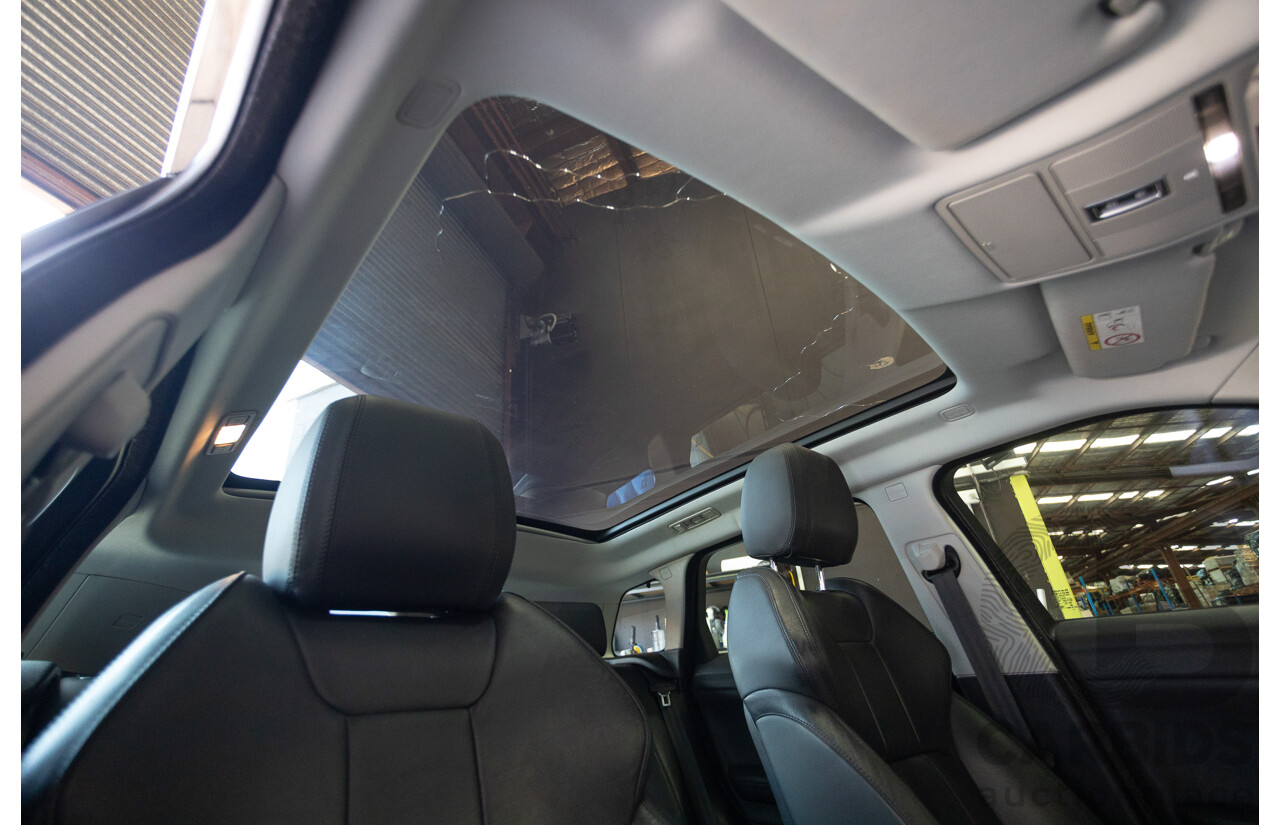 12/2016 Range Rover Evoque TD4 150 SE (AWD) LV MY17 5D Wagon Santorini Black Metallic Turbo Diesel 2.0L