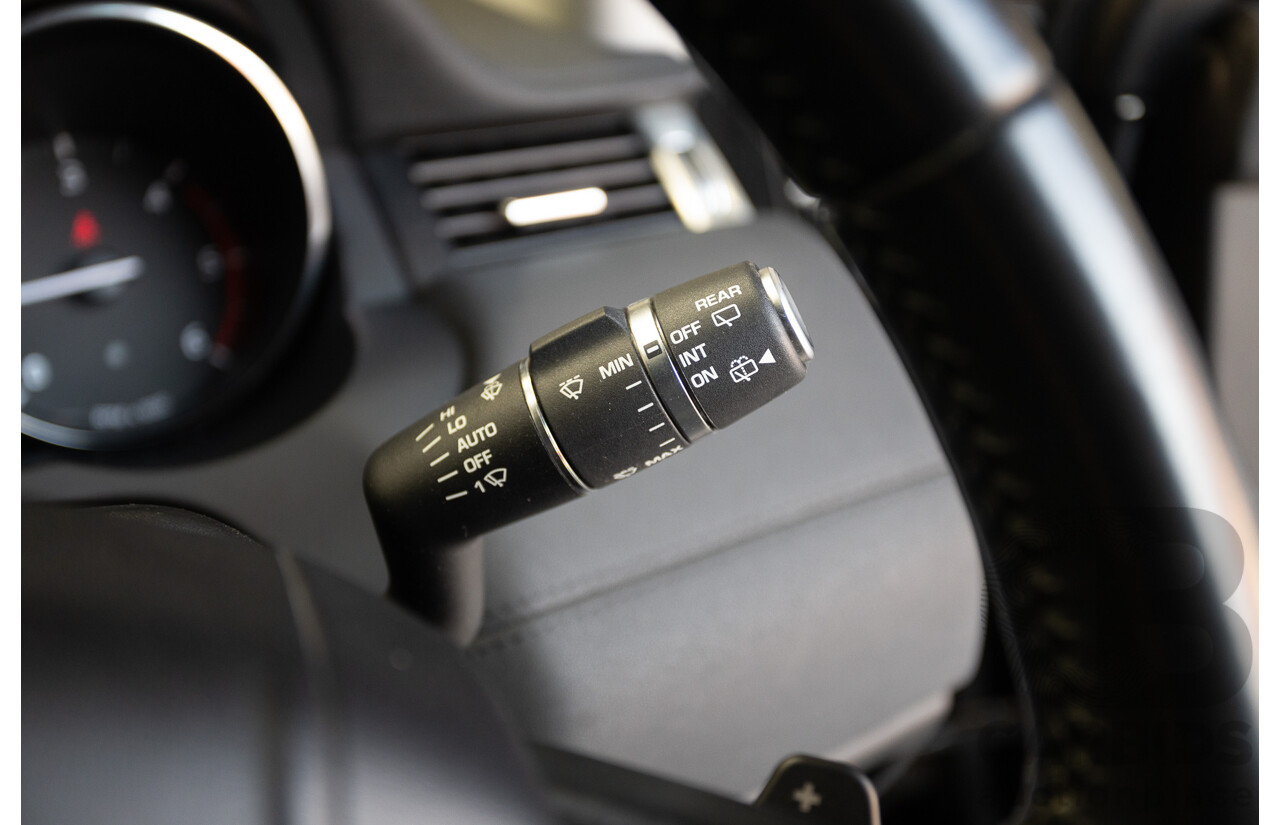 12/2016 Range Rover Evoque TD4 150 SE (AWD) LV MY17 5D Wagon Santorini Black Metallic Turbo Diesel 2.0L