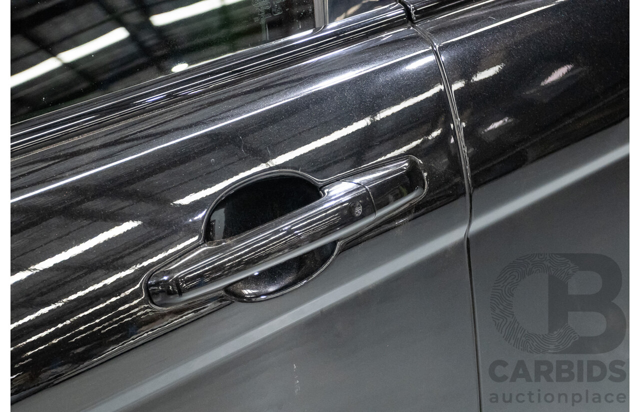 12/2016 Range Rover Evoque TD4 150 SE (AWD) LV MY17 5D Wagon Santorini Black Metallic Turbo Diesel 2.0L