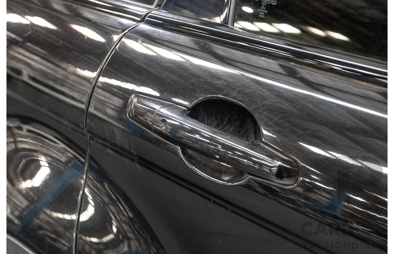 12/2016 Range Rover Evoque TD4 150 SE (AWD) LV MY17 5D Wagon Santorini Black Metallic Turbo Diesel 2.0L