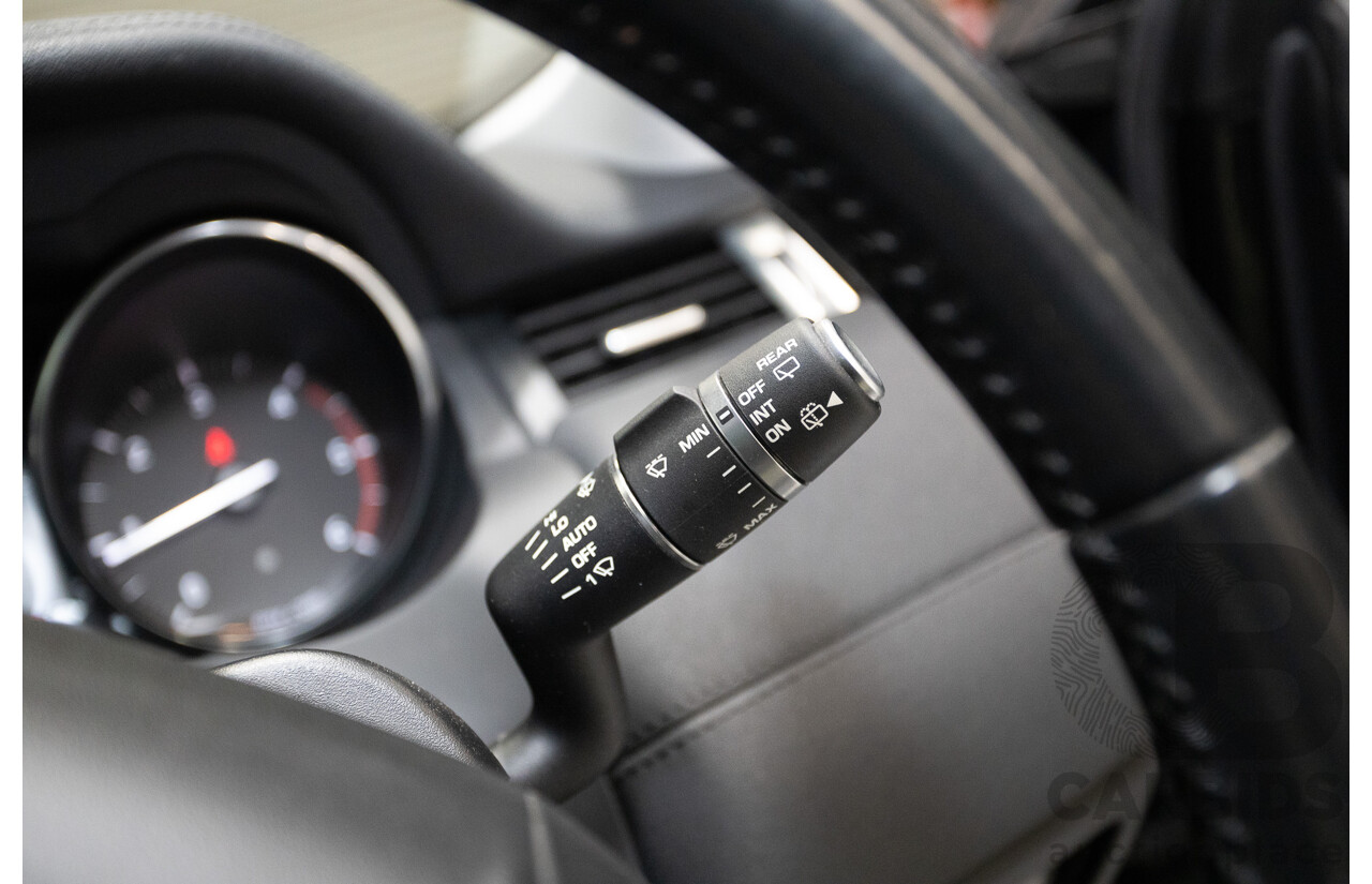 12/2016 Range Rover Evoque TD4 150 SE (AWD) LV MY17 5D Wagon Santorini Black Metallic Turbo Diesel 2.0L