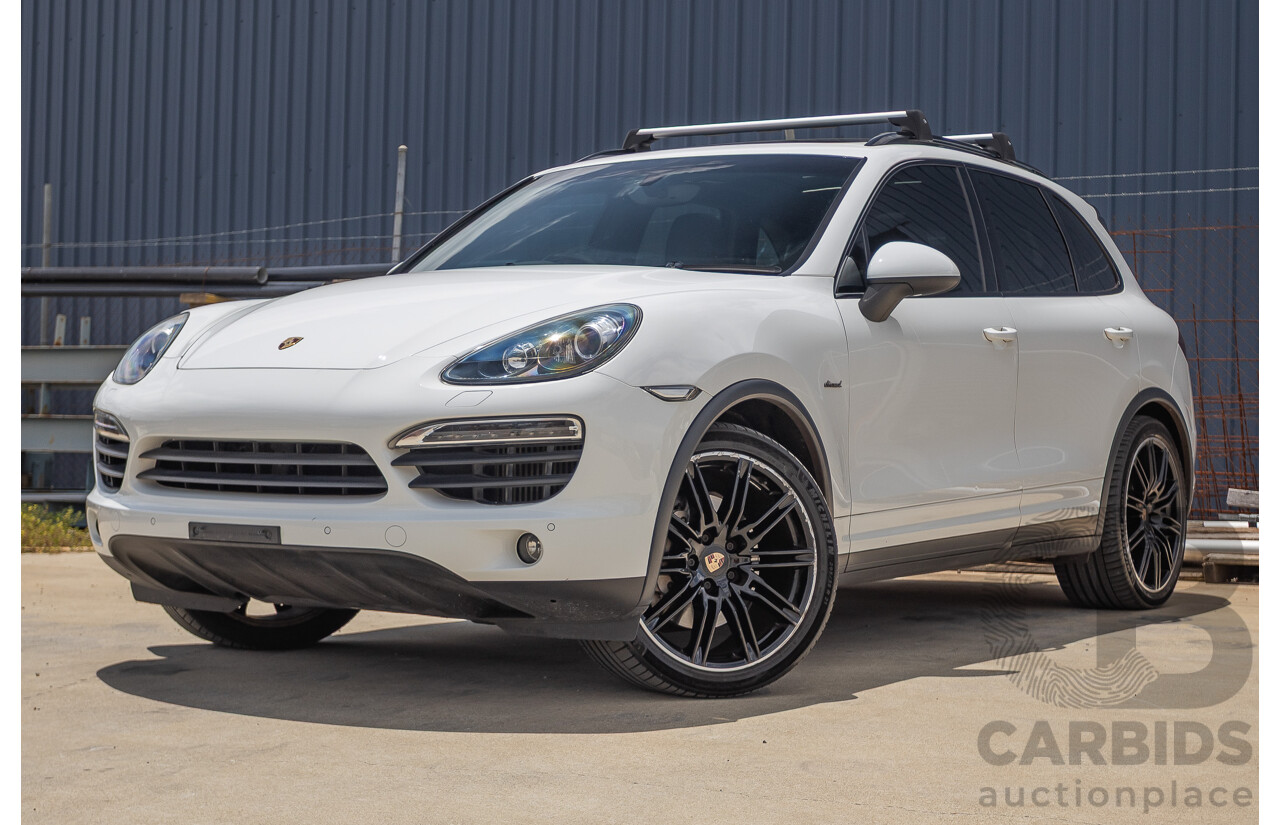 1/2014 Porsche Cayenne S (AWD) MY14 4D Wagon White Twin Turbo Diesel V8 4.1L